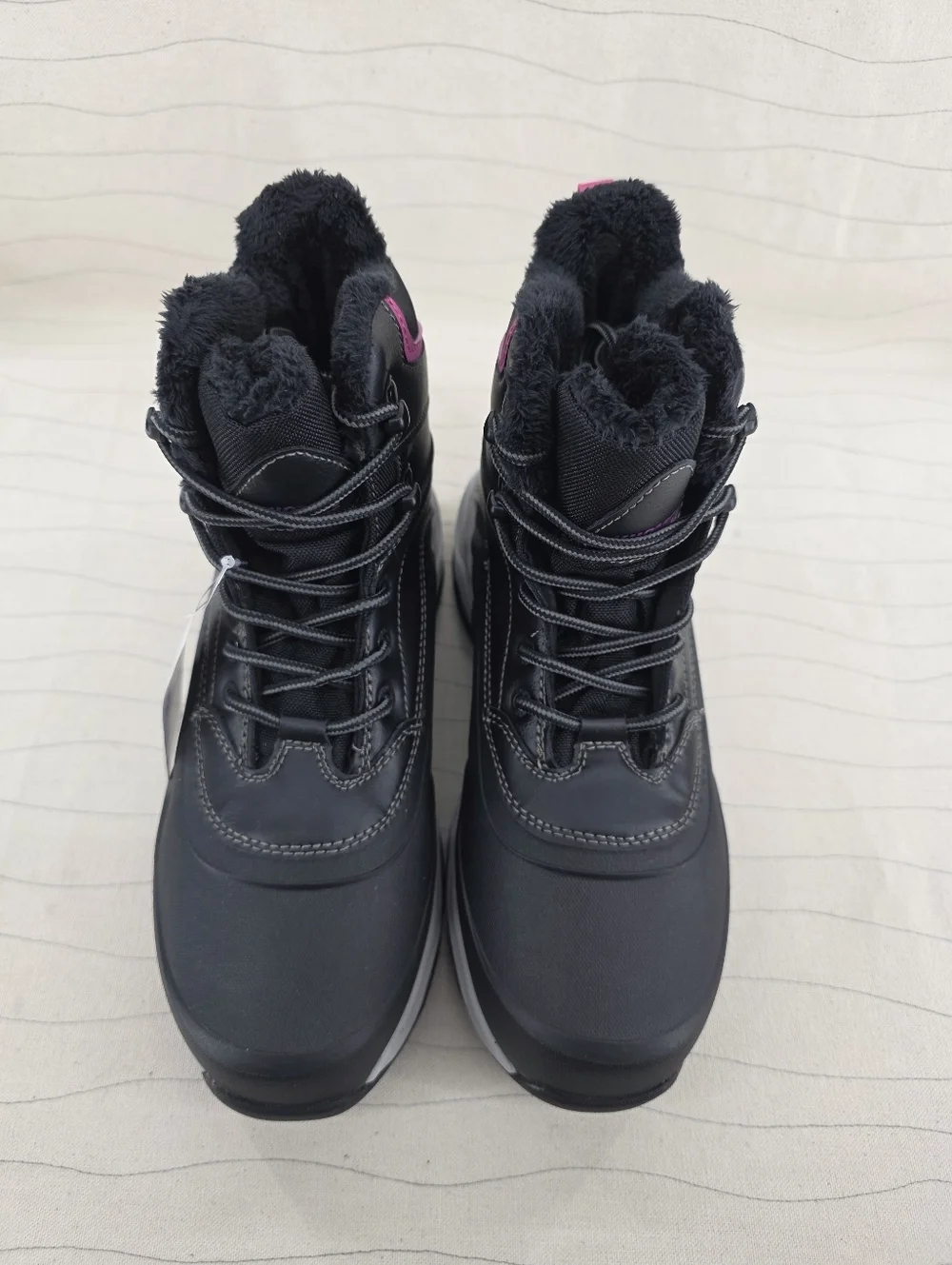 Khombu Womens Riley Black Shell Lace-up Winter Snow Hiking Boots Size 8 NEW